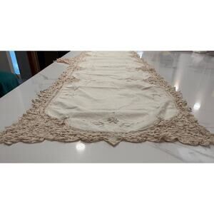VINTAGE handmade Battenberg lace table runner cream embroidered cottagecore